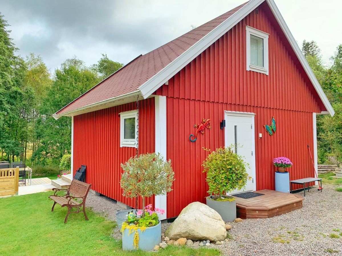 The Blomsholm Cabin - Load Your Electric Car Strömstad Exterior foto