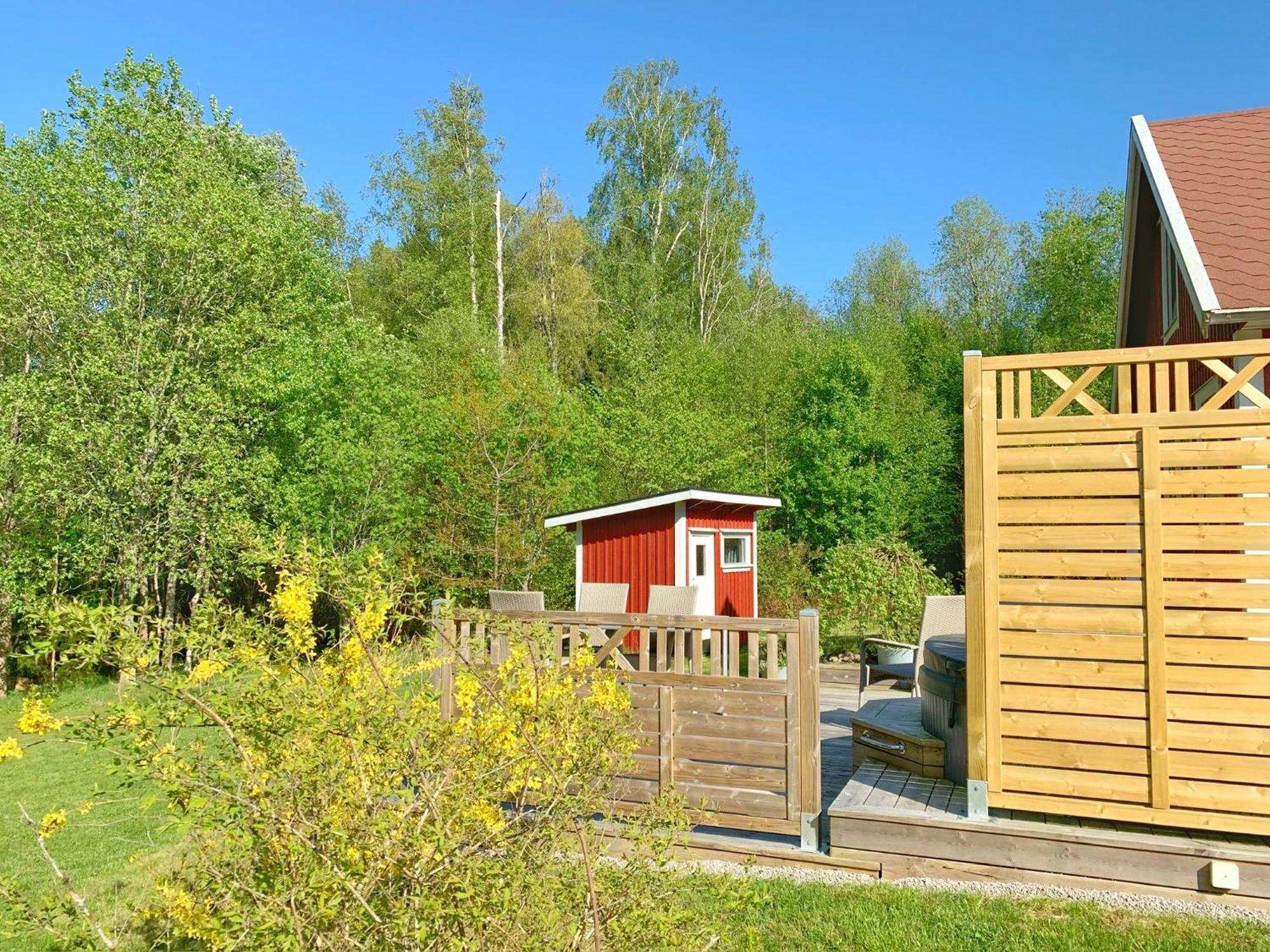 The Blomsholm Cabin - Load Your Electric Car Strömstad Exterior foto