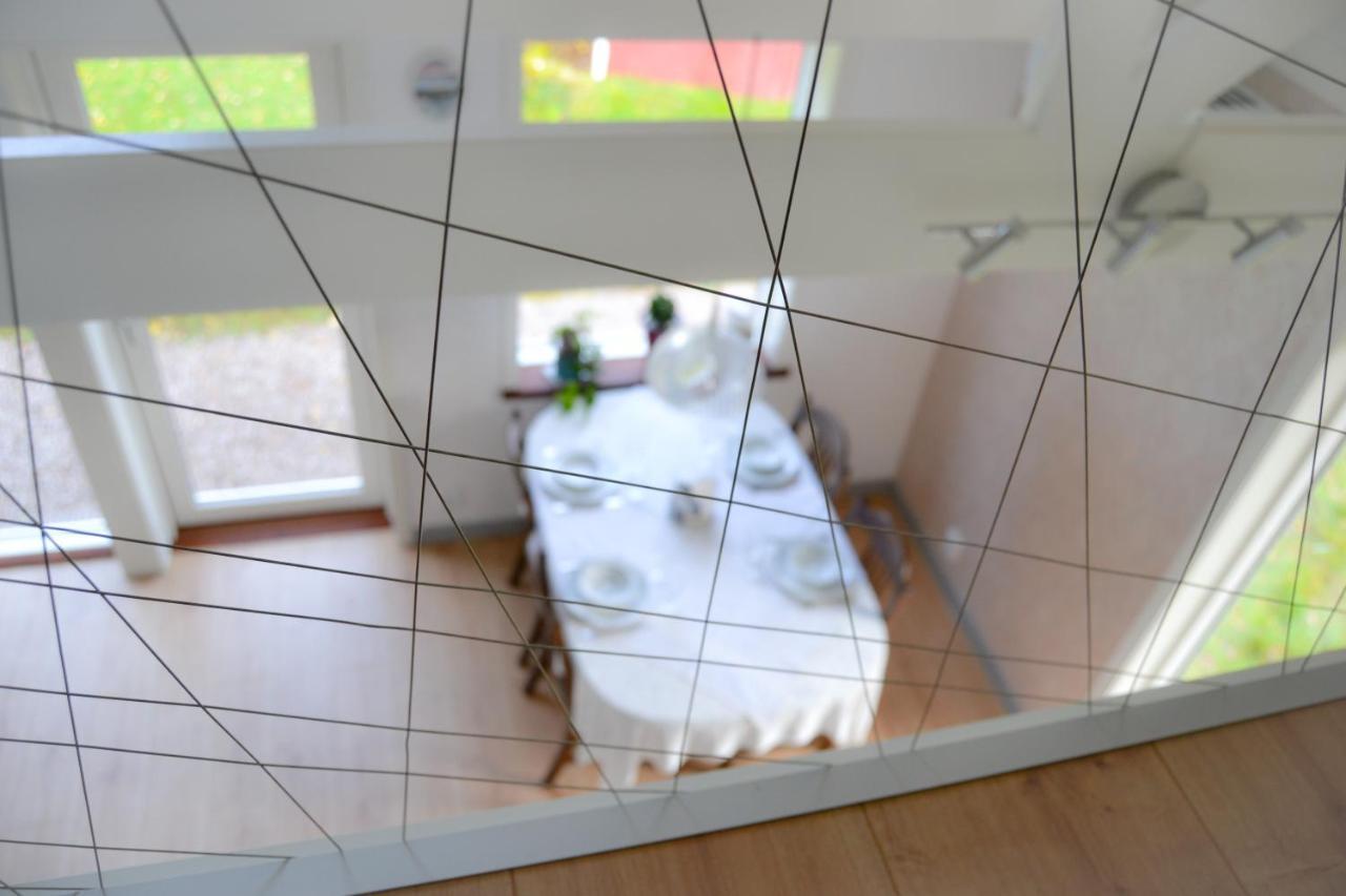 The Blomsholm Cabin - Recharge Your Electric Car Strömstad Exterior foto